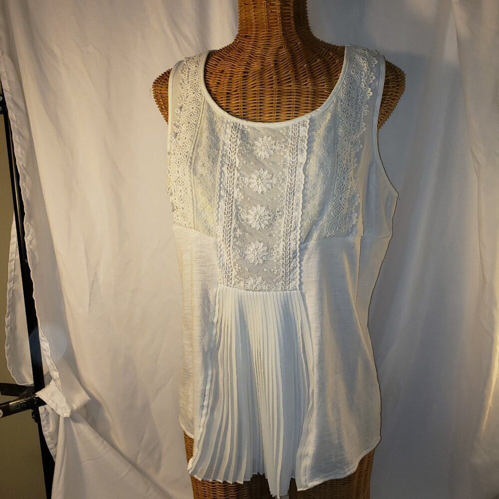 Coldwater Creek Women's White Floral Lace Trim Tank Top Blouse Size M